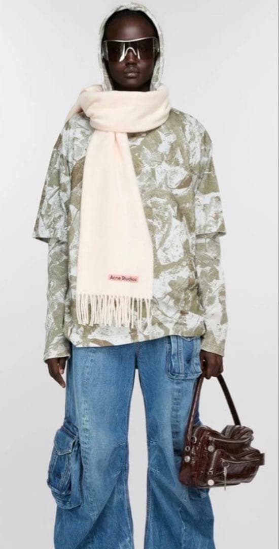 Acne Studios クリーム色 マフラー