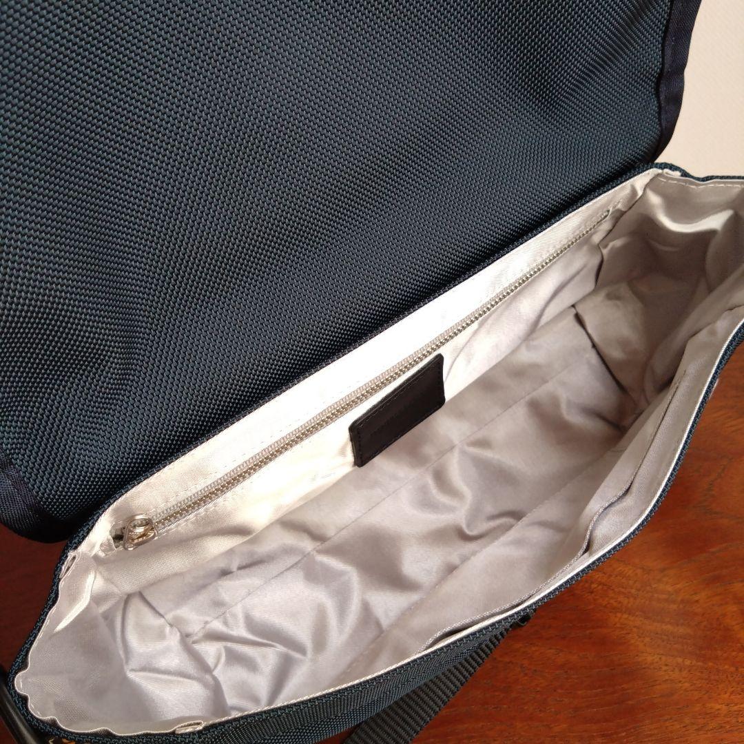 DOUBLELOOP　ダブルループ　ナイロン　ボディバッグ　日本製