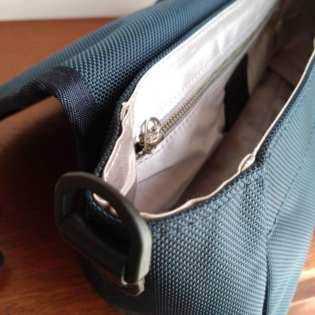 DOUBLELOOP　ダブルループ　ナイロン　ボディバッグ　日本製