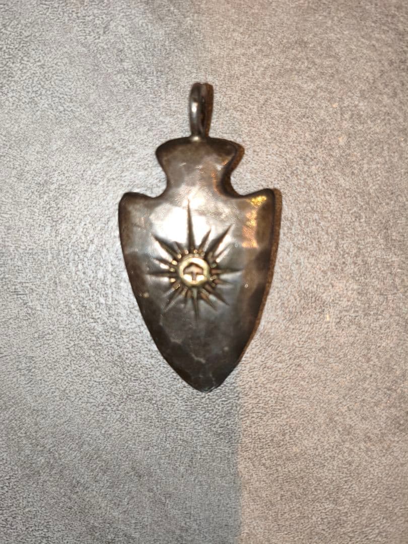 ゴローズ　矢じり K18太陽メタル付き（委託店購入品）