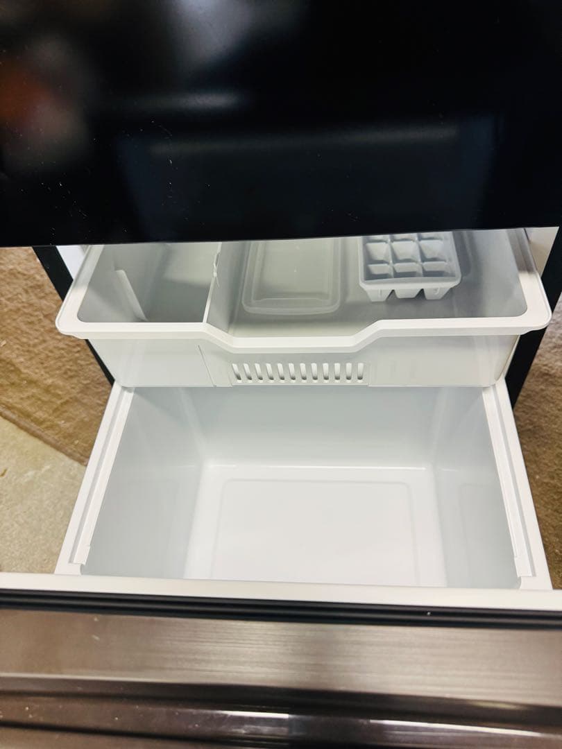 6r35 Hisense 2ドア冷凍冷蔵庫 HR-D15FB 162L 中古