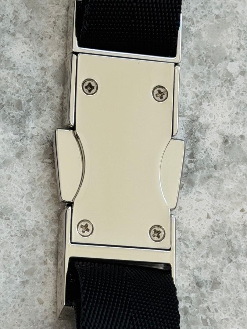 【極美品】KENZO ケンゾー ボディバッグ ウエストポーチ タイガー 刺繍 黒