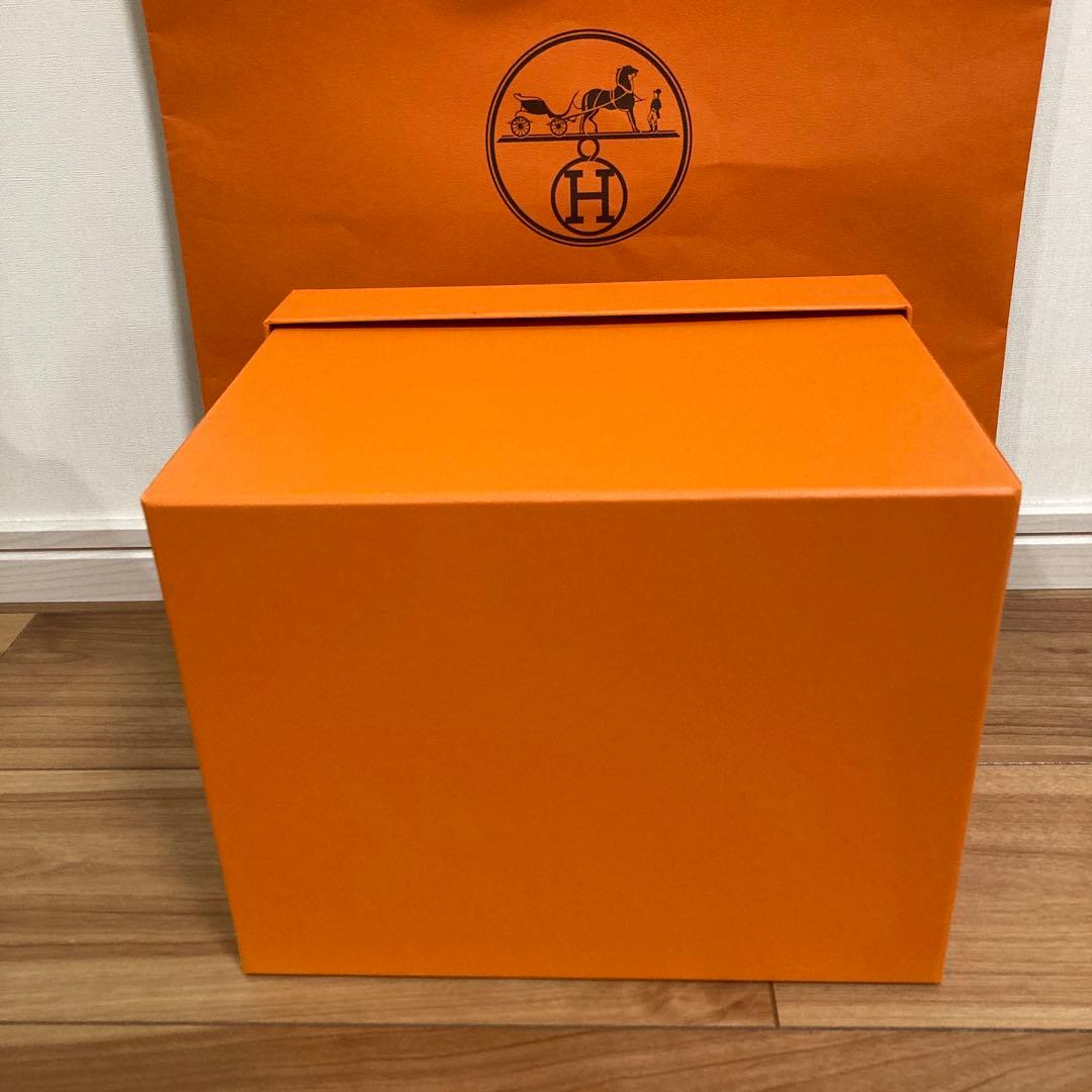 美品！エルメス　ピコタンPM オレンジボックス　空箱　薄紙・リボン・ショッパー付
