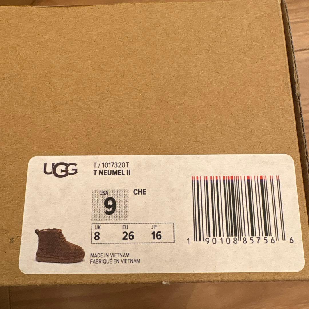 美品UGG T NEUMELL Ⅱキッズ ムートンブーツ　16㎝