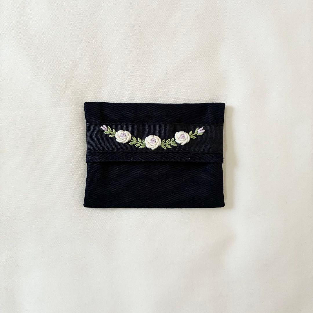 こん　手刺繍　シューズバッグ　サブバッグ　ティッシュケース　【1/2】