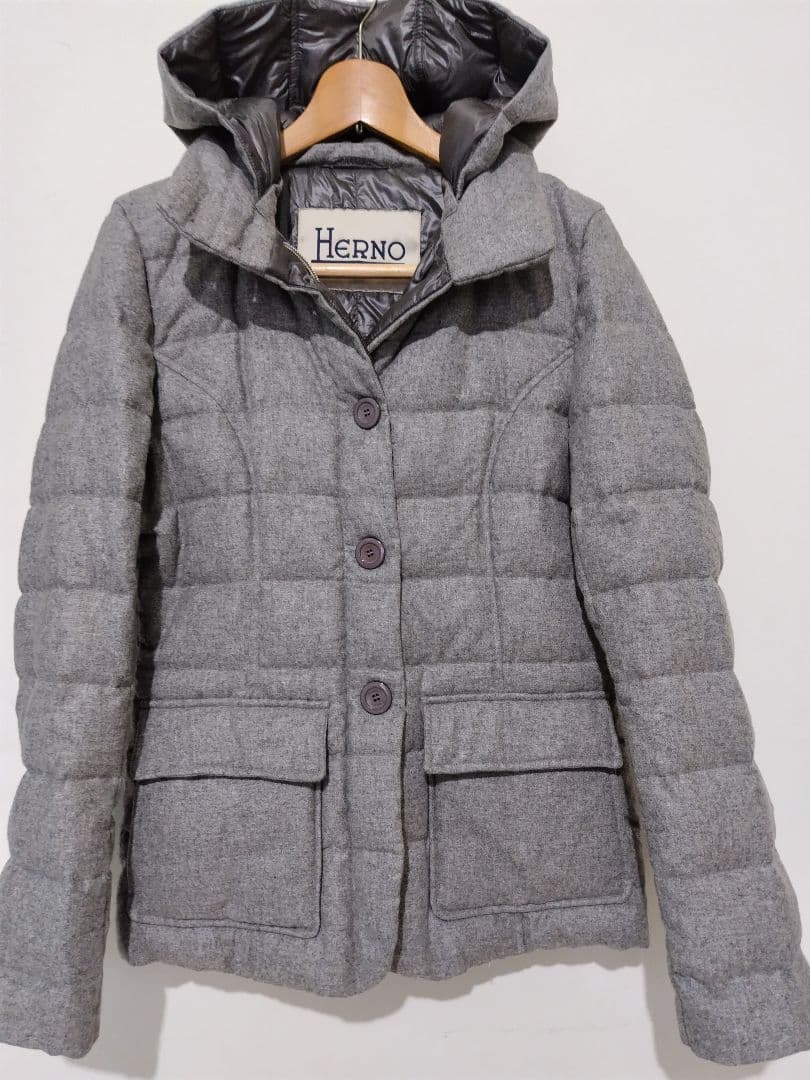 HERNO ヘルノ 42 グレー カシミヤシルクダウンJK ロロ・ピアーナ中古品