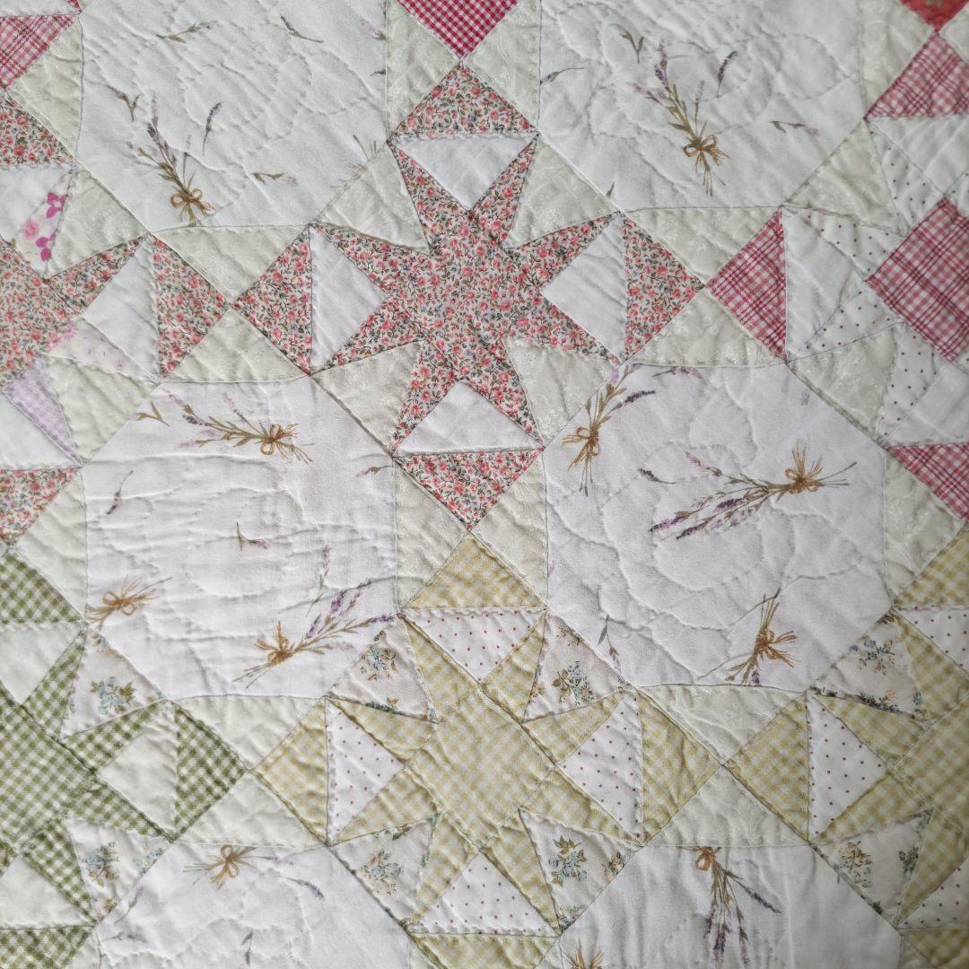 ✨イブニングスターグラデーションベッドカバー✨パッチワークキルト　ハンドメイド