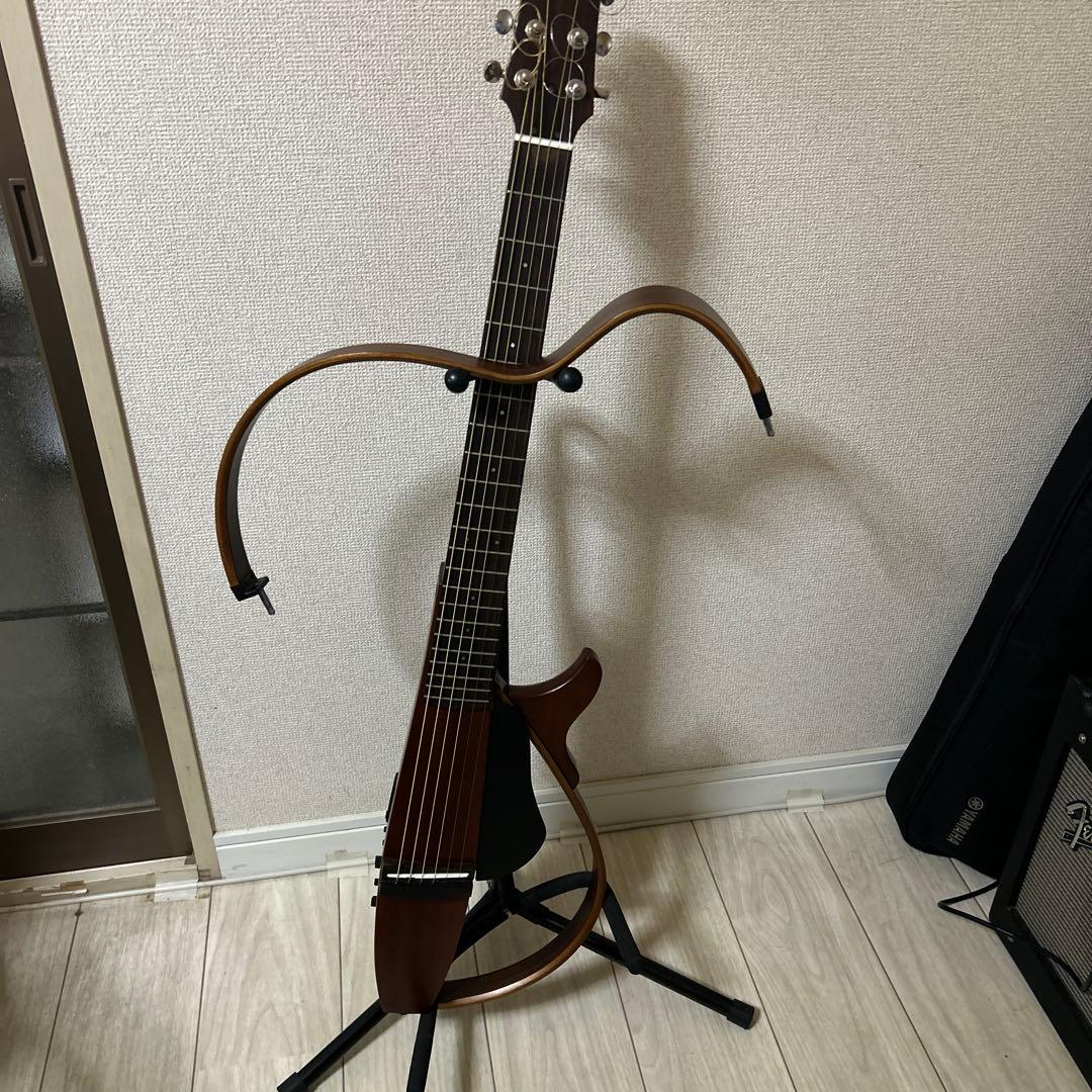 ヤマハ サイレントギター 極上品 単三電池でOK 付属品完備 SLG200S！