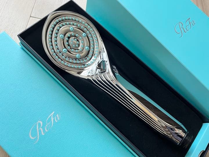 リファ　シャワーヘッド