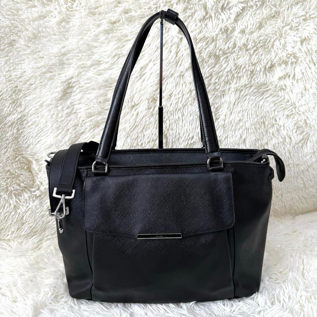 ひろ様✨TUMI トゥミ レザー トートバッグ ビジネスバッグ ロゴ刻印 A4