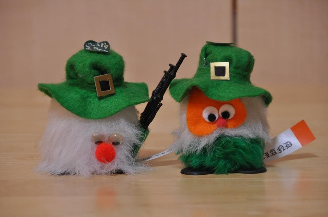 Nikon D5000 バッテリー、充電器、ストラップ