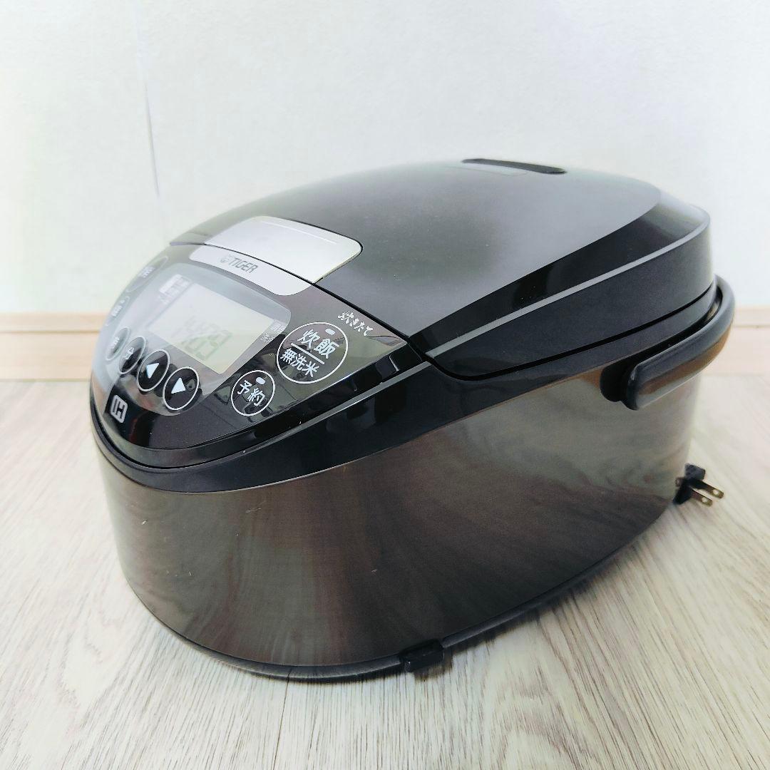 TIGER IH炊飯器 5合炊き 2023年製 JPW-D100 遠赤黒厚釜