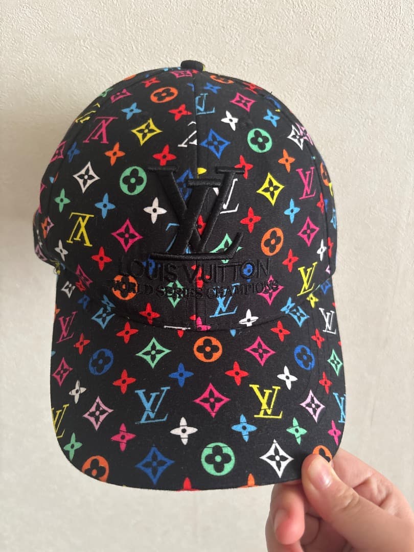 Louis Vuitton カラフルキャップ