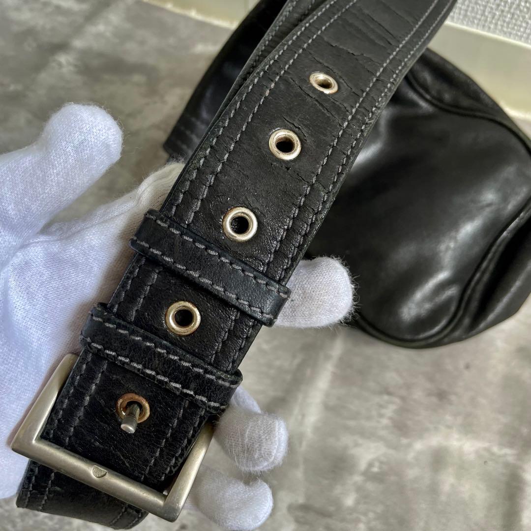 PRADA archive ウエストバッグ ロゴ型押し