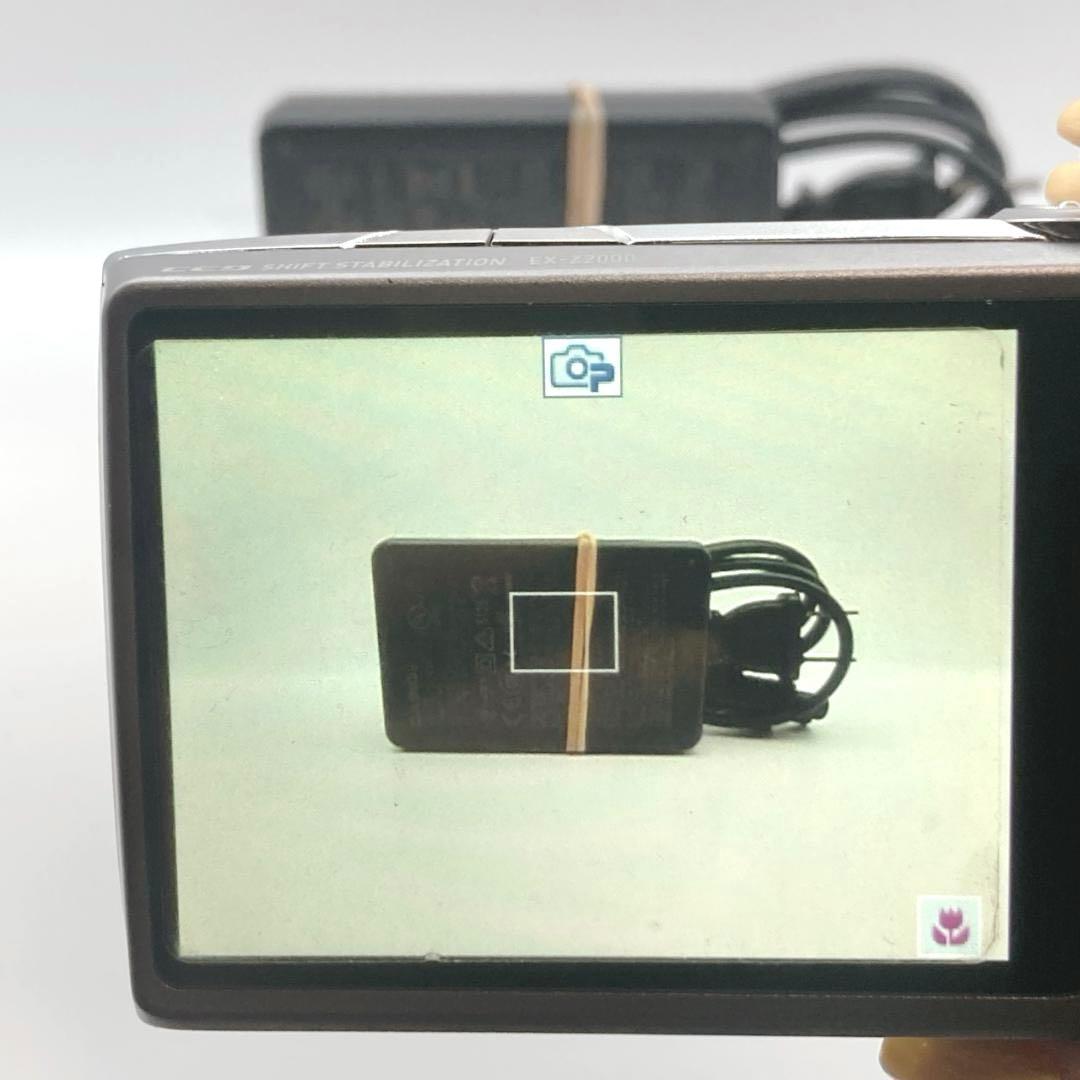 CASIO カシオ EXILIM EX-Z2000 デジタルカメラ シルバー