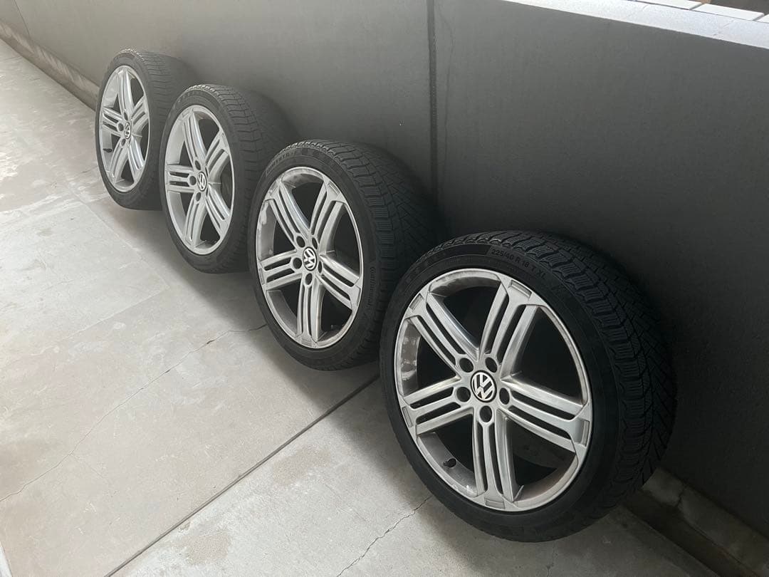 Volkswagen 225/40 R18 ホイールスタッドレスセット(1/4)