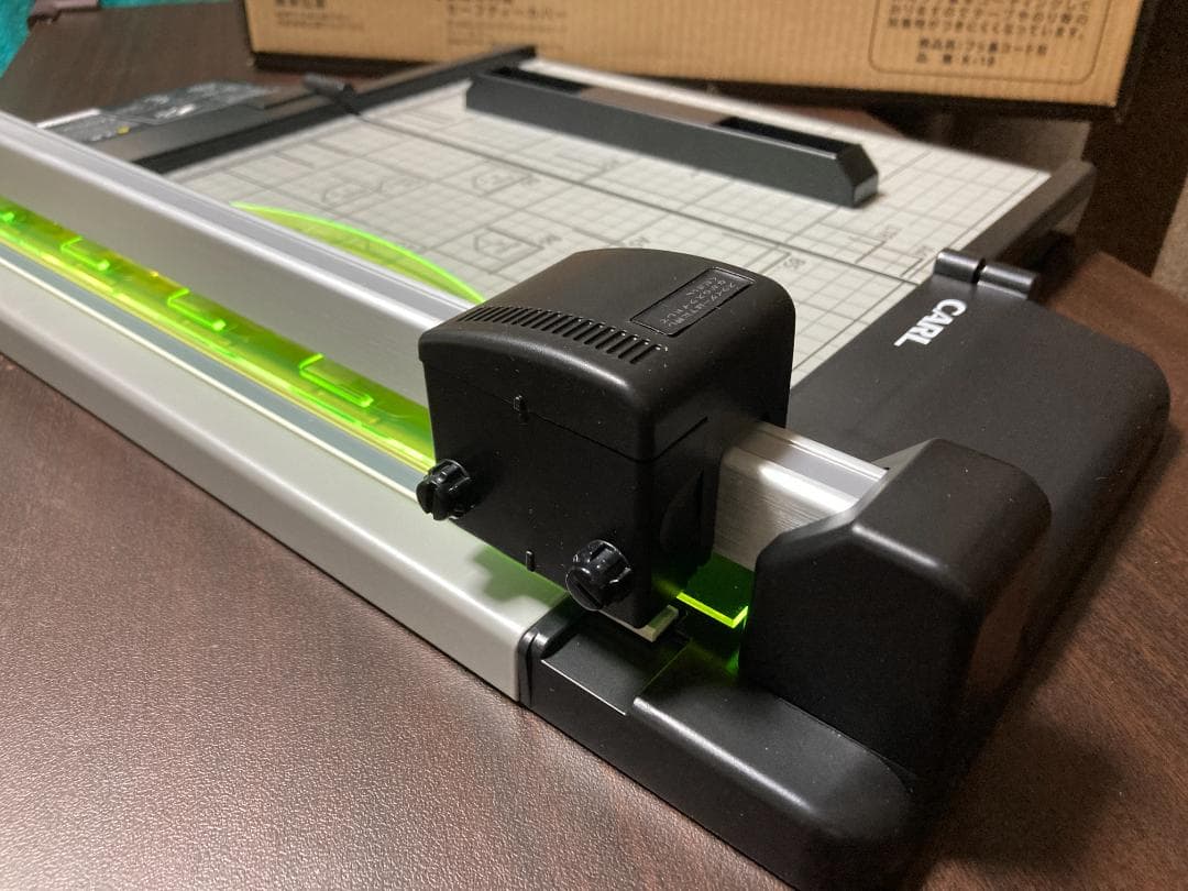 送料無料 CARL DC-F5100 裁断機 ディスクカッター・スリム 使用少