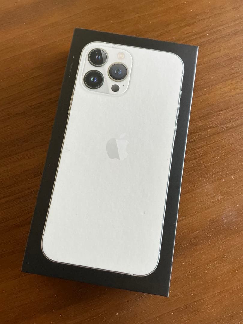 iPhone13 Pro Max 128GB シルバー SIMフリー　画面割れ