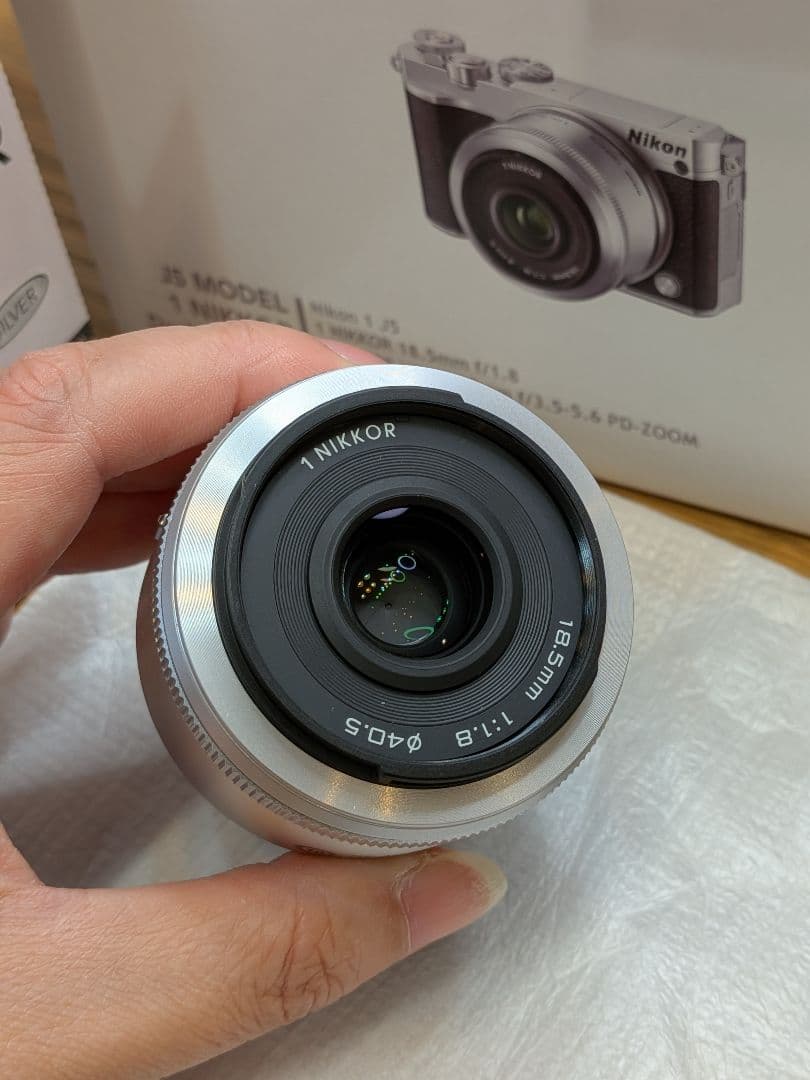Nikon 1 J5 ダブルレンズキット(箱あり)