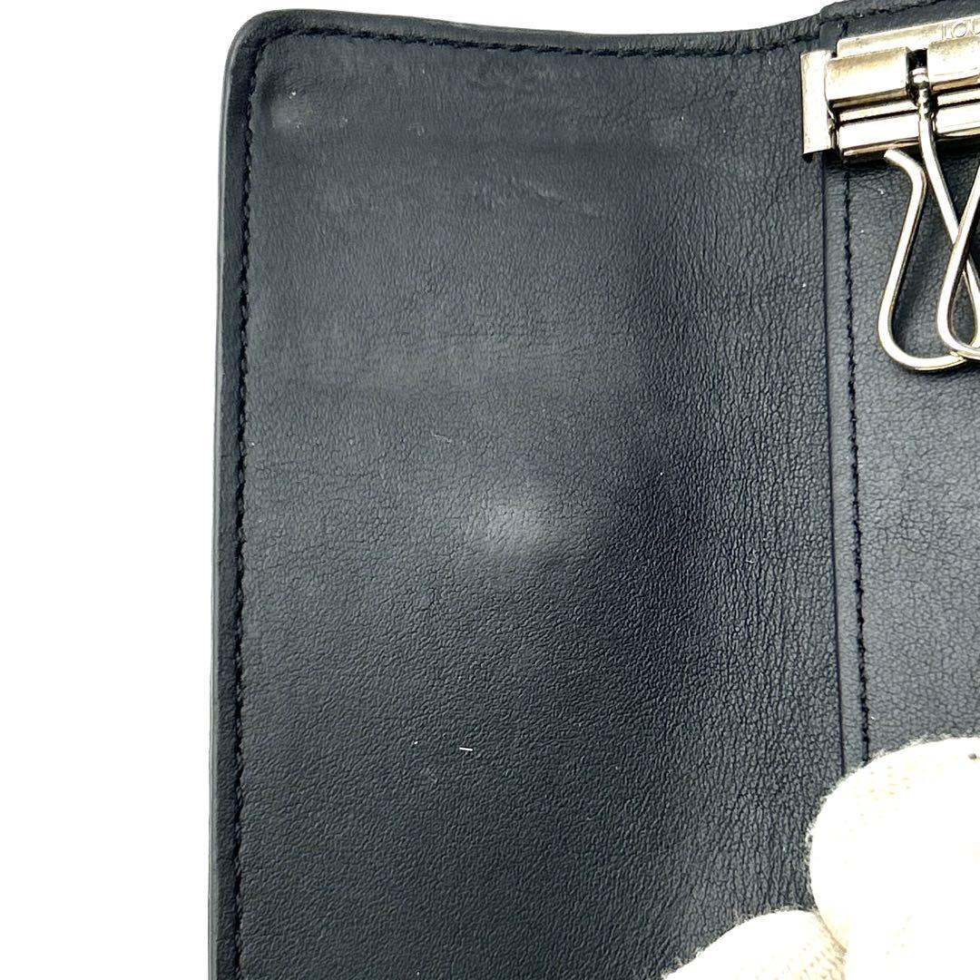 LOUIS VUITTON ヴィトン マヒナ 4連キーケース パンチング レザー