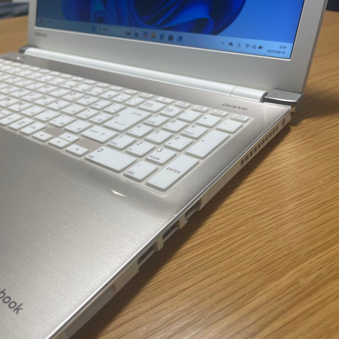 こむぎ　美品！Win11爆速SSD256GB&16GB Dynabook