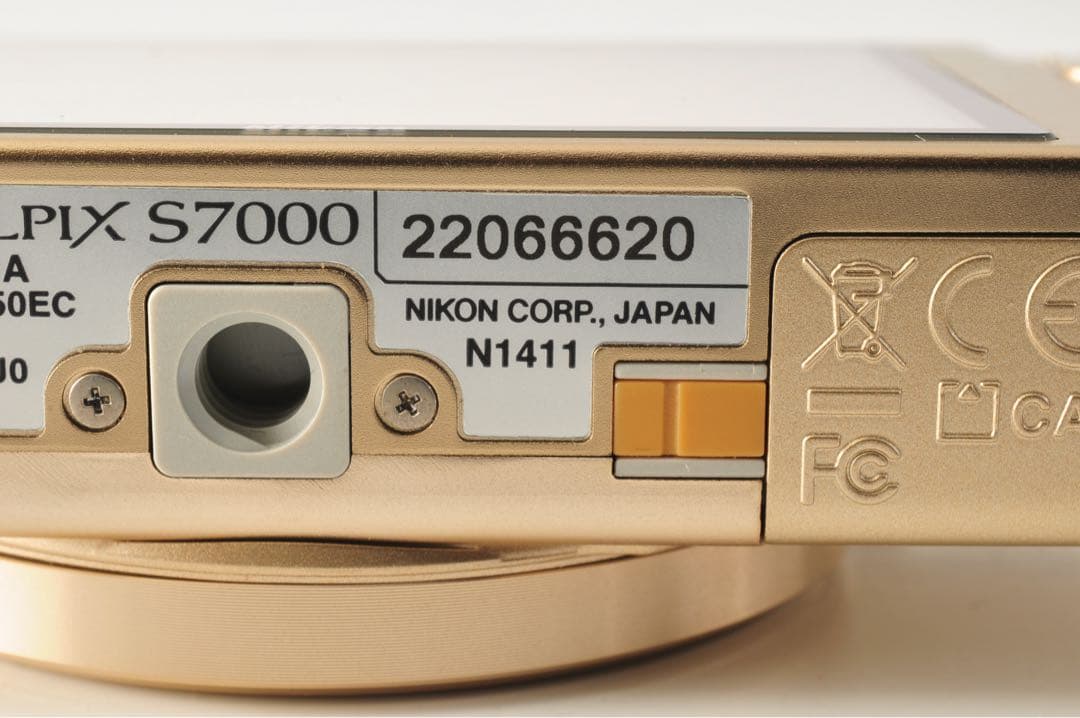 ニコン　Nikon COOLPIX S7000