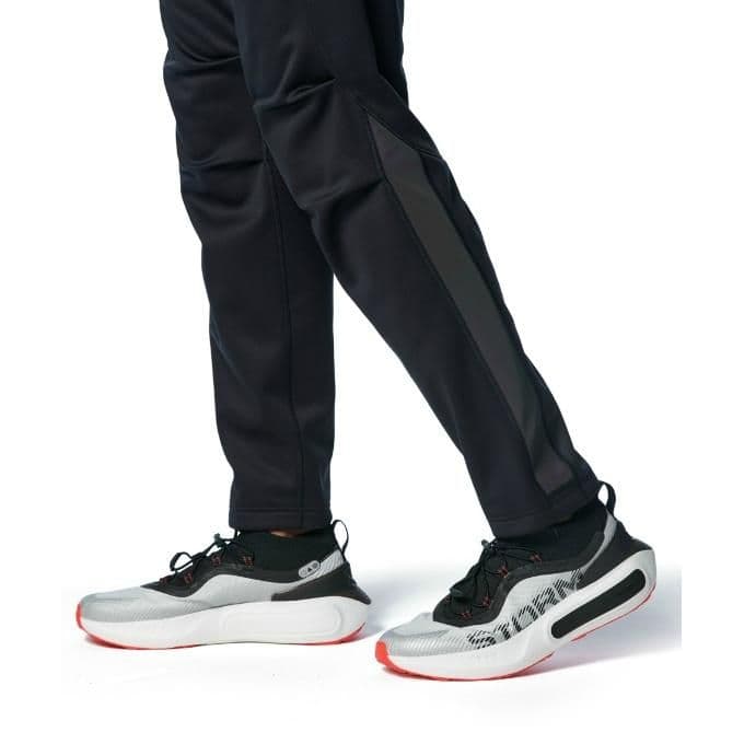 UNDER ARMOUR 2024秋冬限定モデルウインター ニット 3レイヤー