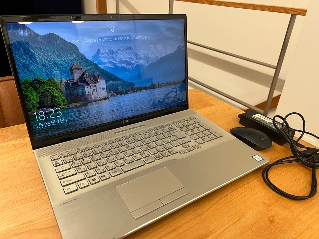 【富士通】FMV LIFEBOOK NH90/D2型式 FMVN90D2G