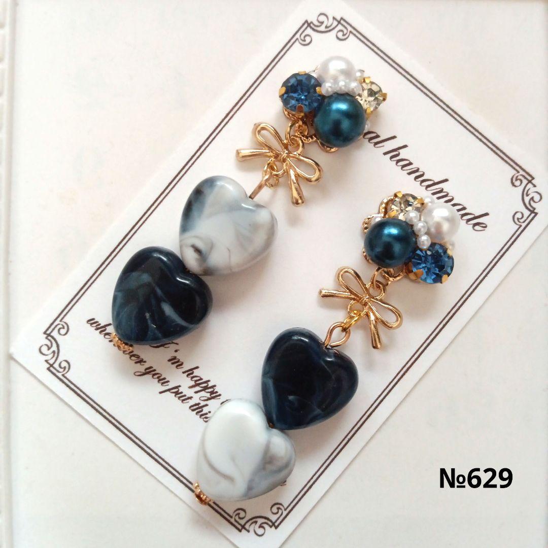 ♡ハンドメイド♡ビジューピアスイヤリング