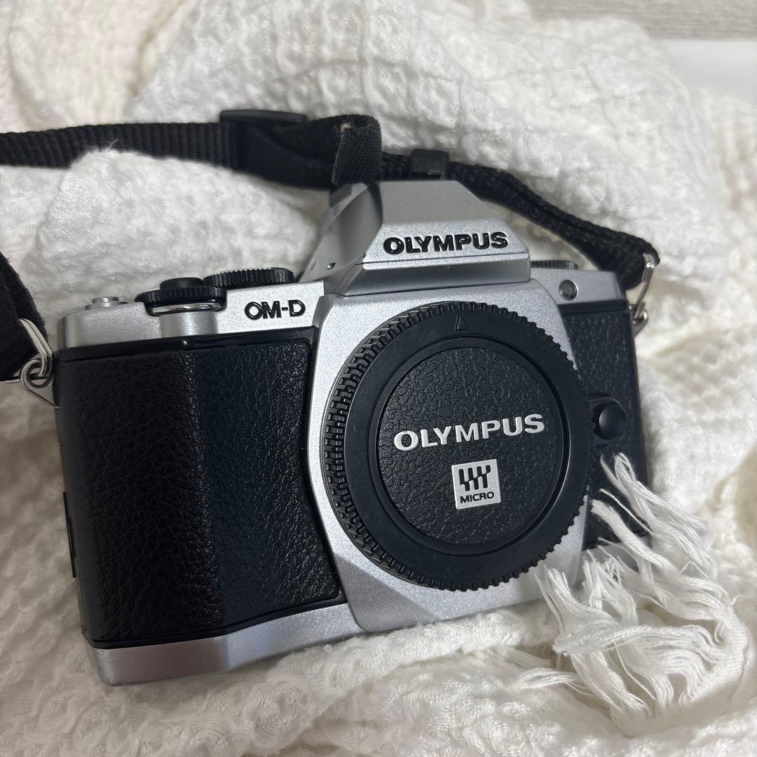 【セット】OLYMPUS OM-D E-M5 　レンズセット