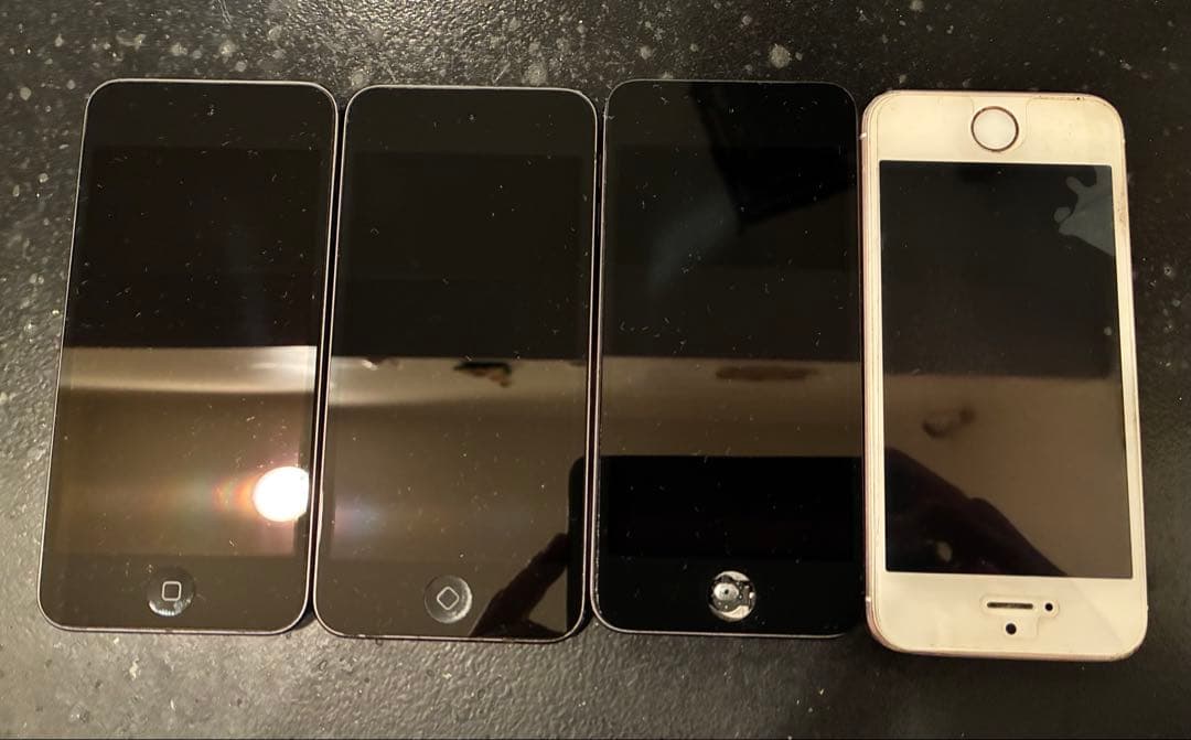 【ジャンクまとめ】iPod touch A2178 3台 + SE パスロック