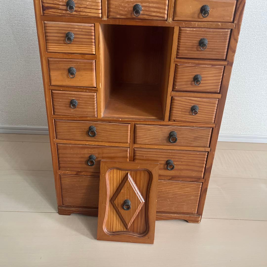 昭和レトロ アンティーク家具　薬箪笥　薬棚　小物入れ　ヴィンテージ　22杯