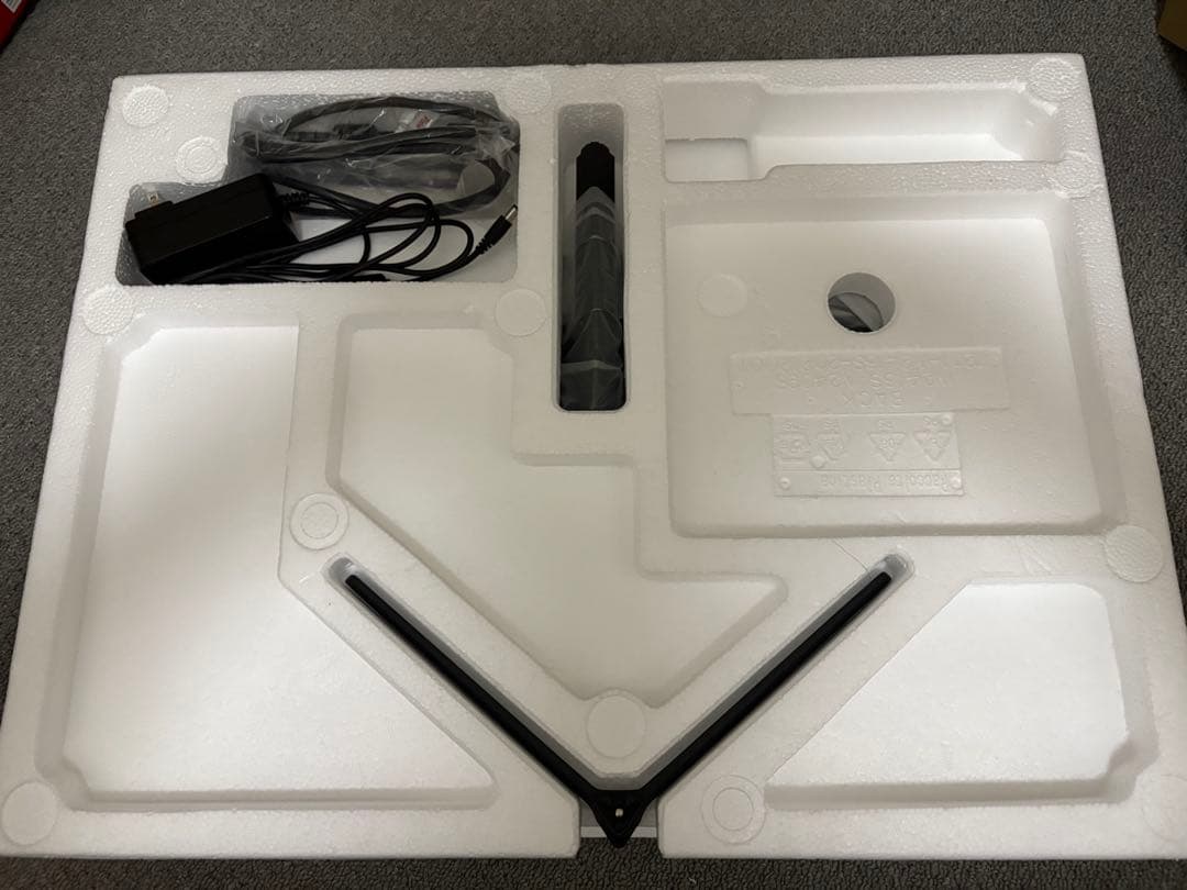 Pixio モニター 電源アダプター付き