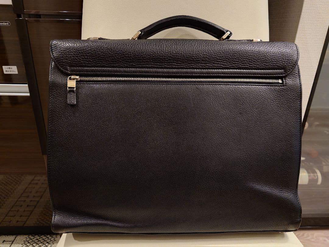 紫音様 Tiffany & Co. 黒 レザービジネスバッグ