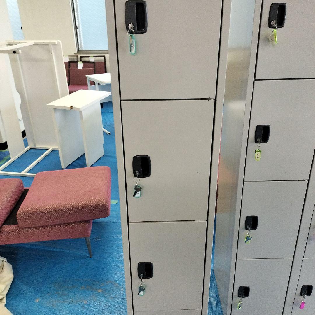 エムテックス ジョイントスチール薄型ロッカー 1連4段4人用 ライトグレー