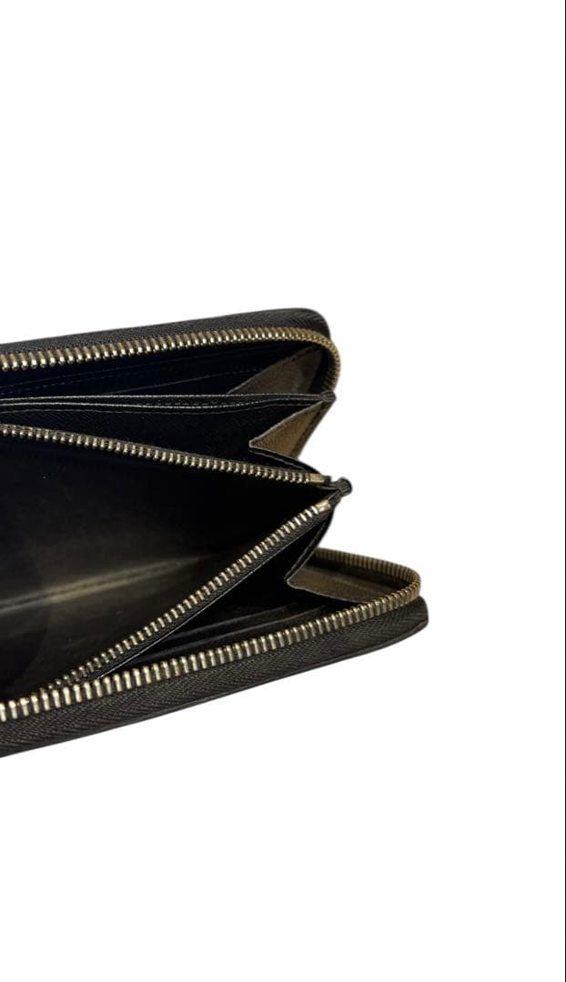 ルイヴィトン ジッピー ウォレット