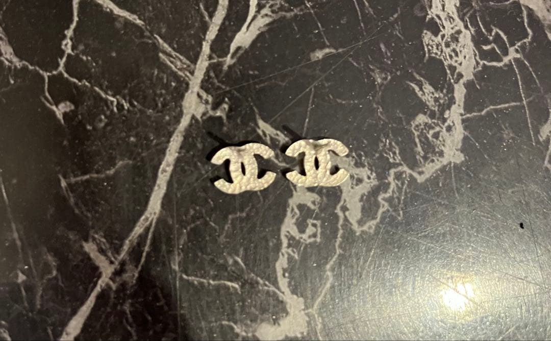 シャネル　CCロゴ　ピアス　ミニサイズ　美品