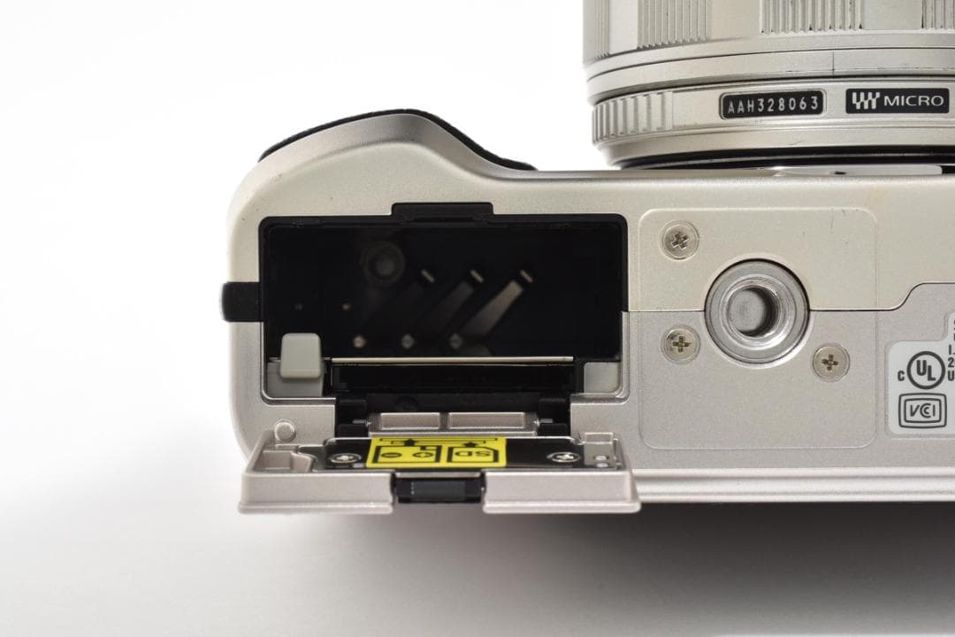 OLYMPUS オリンパス E-PL2＋14-42mm レンズセット カメラ