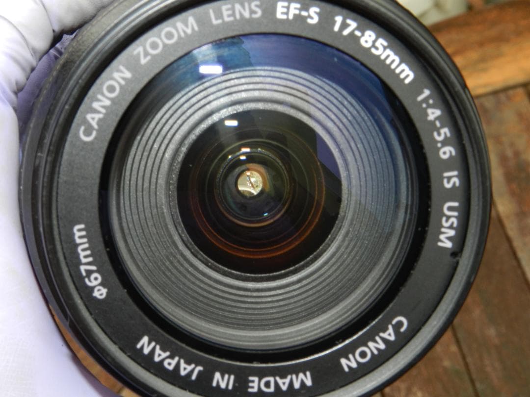 極美品　Canon EF-S 17-85mm f/4-5.6 IS USM