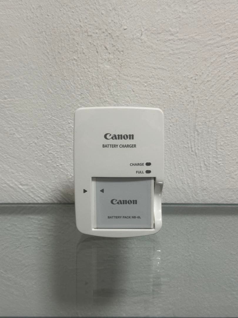 Canon IXYIXYDIGITAL25 ISシルバーデジタルカメラジャンク品