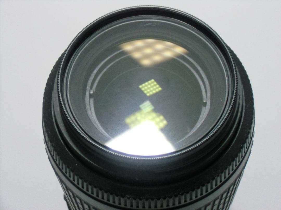 Nikon D3100 デジタル一眼レフカメラ　B057