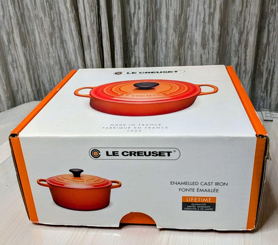 LE CREUSET 　フランスの有名ブランド　ル・クルーゼ　チェリーレッド