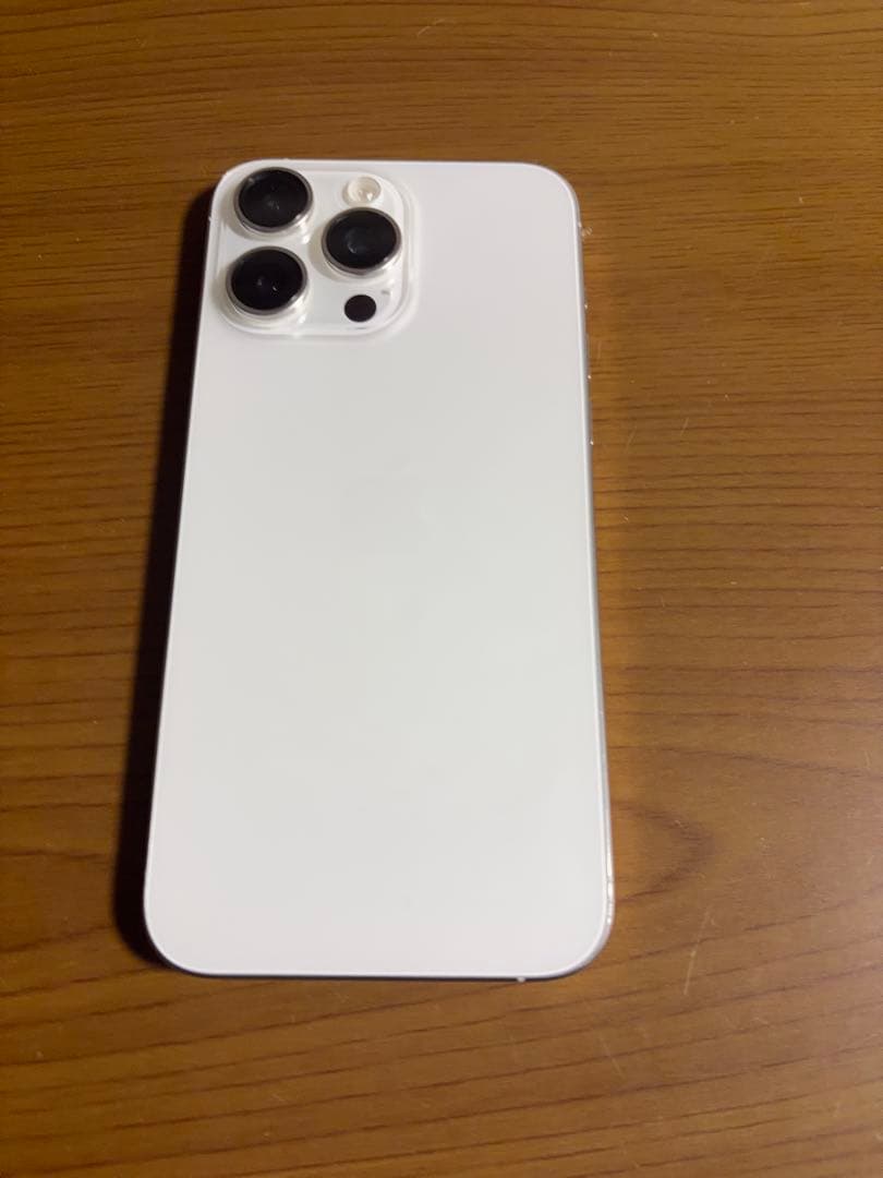 Apple iPhone 15Pro maxシルバー 本体