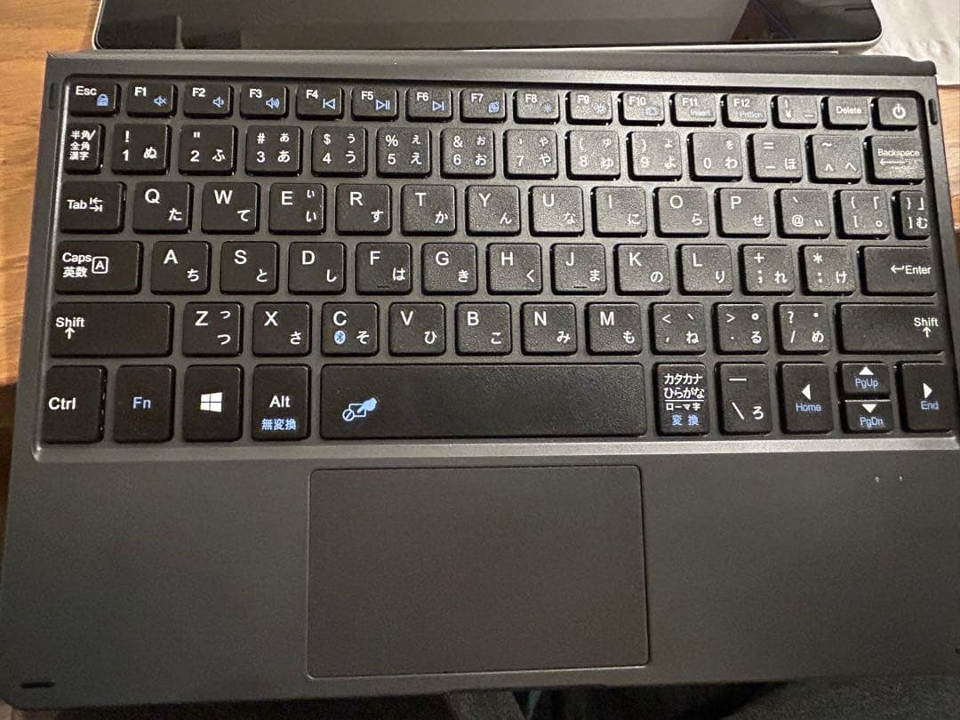 美品　完動品大幅値下　Microsoft Surface GO2 本体と充電器