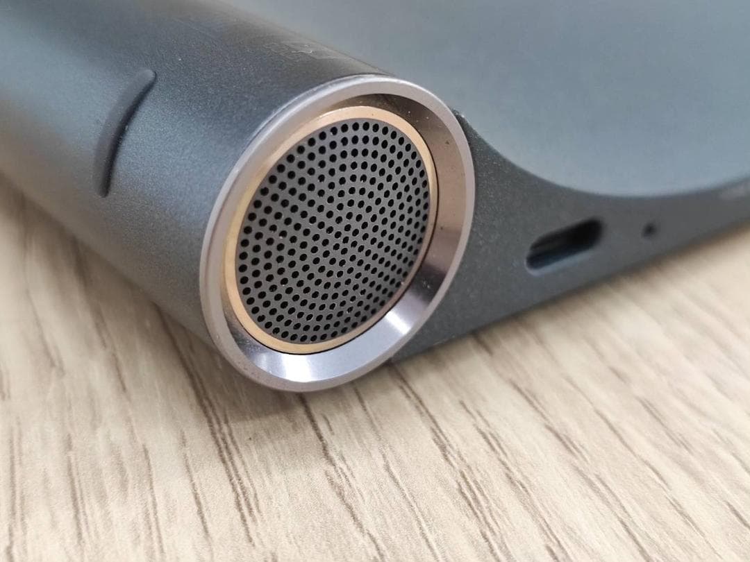 Lenovo Yoga Smart Tab YT-X705F タブレット本体