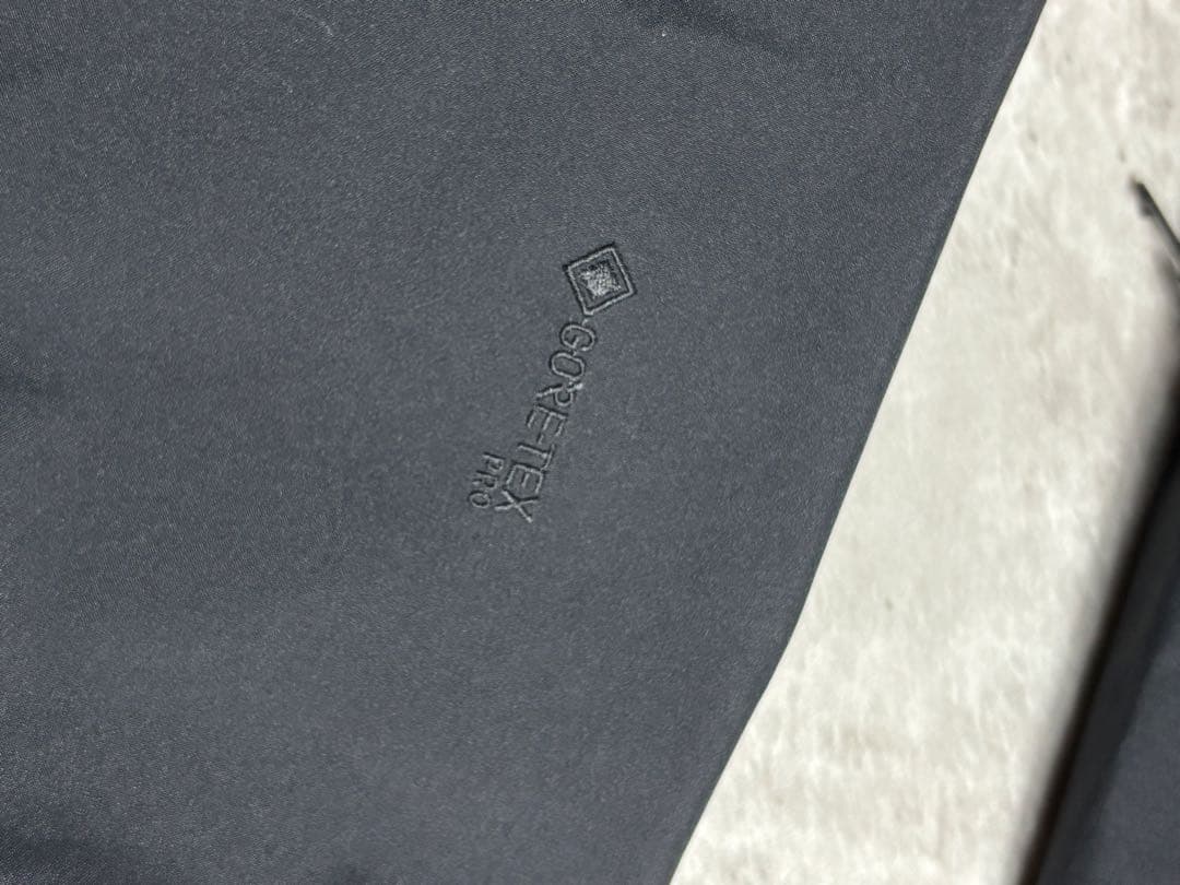 現行モデル ARC'TERYX ALPHA SV JACKET