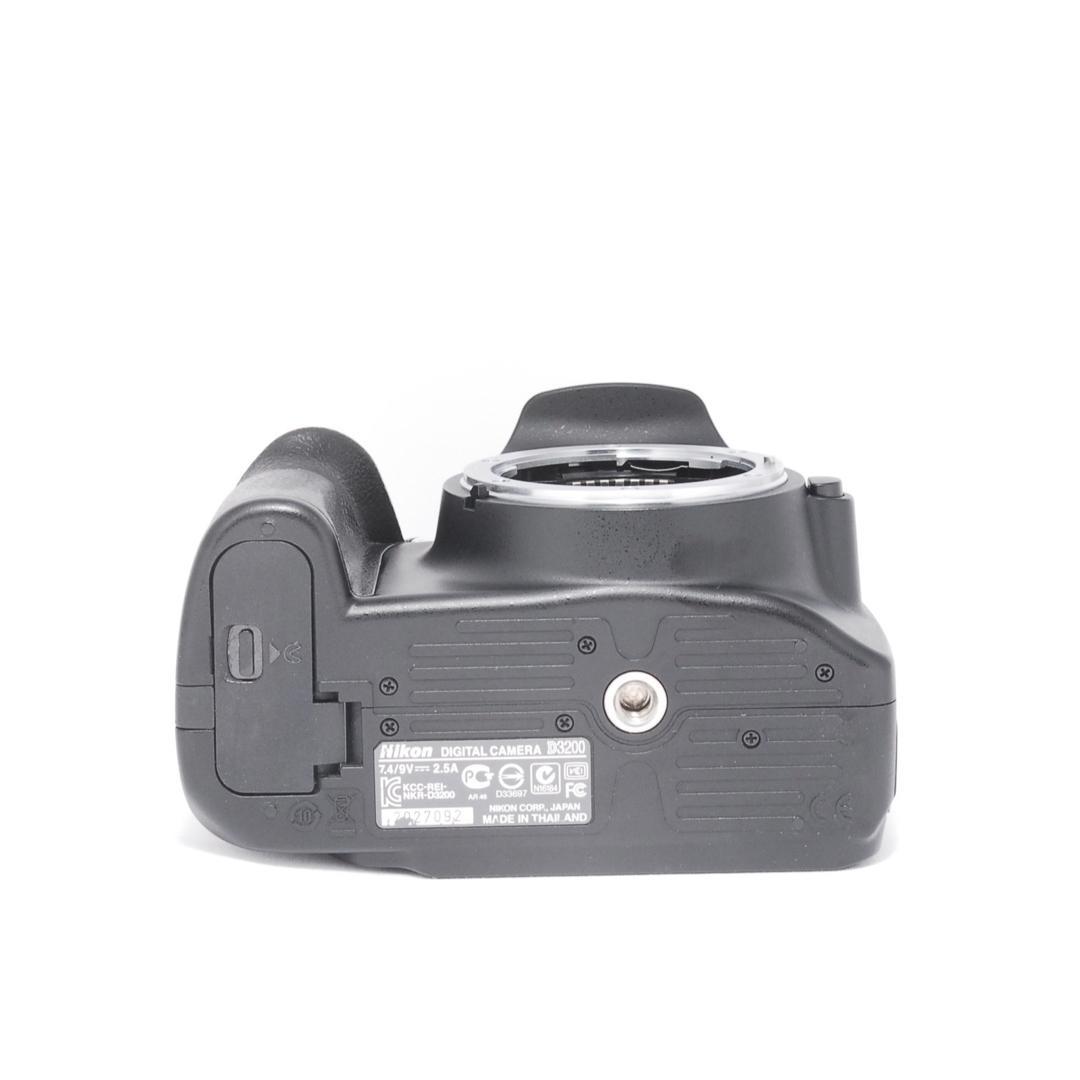 初心者おすすめ✨Nikon D3200 ダブルズームキット 手ぶれ補正