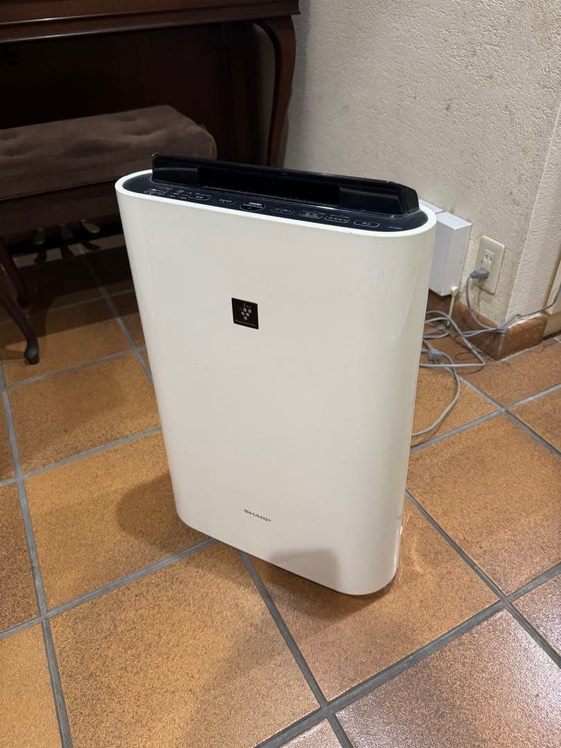 SHARP 空気清浄機 KC-D50-W ホワイト