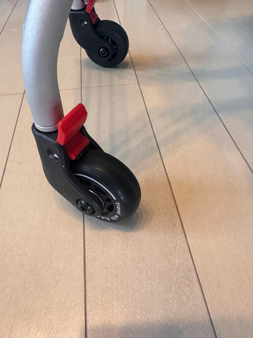 シオン♾️Q-BOXキャリーバッグ座れる多機能 軽量 20インチ機内持ち込み