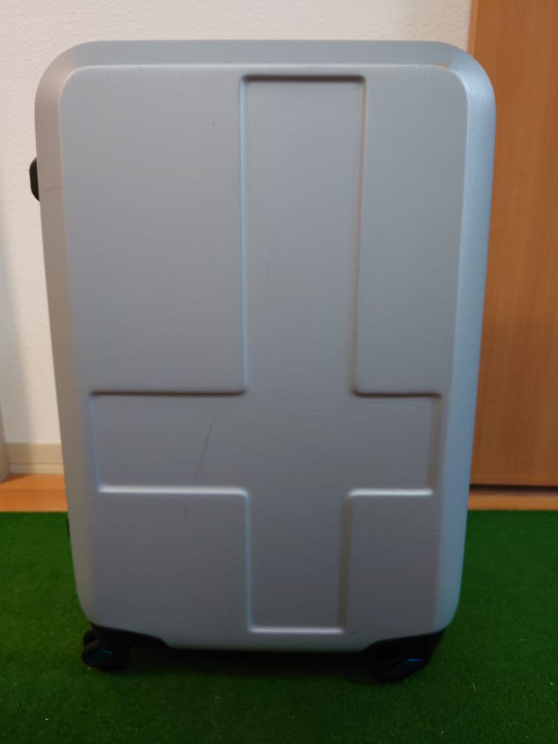 イノベーター　スーツケース　機内持ち込みサイズ